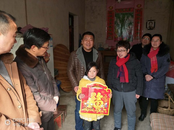 计国美送温暖.jpg