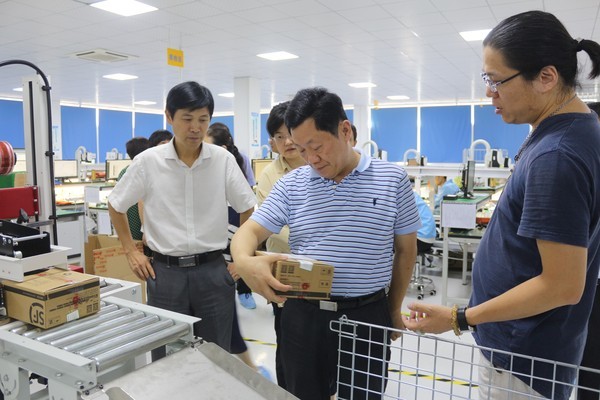 市政协视察我区科技创新发展情况3.jpg