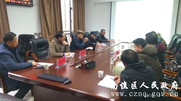 张道春率经济界别委员视察区水利景观工程.jpg