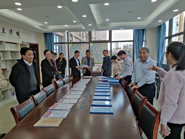 张家港市政协考察团深入南谯区龙蟠街道观摩基层政协工作.jpg