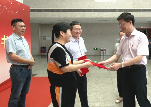 南谯区举办庆祝中国共产党成立100周年书画展图片2.png